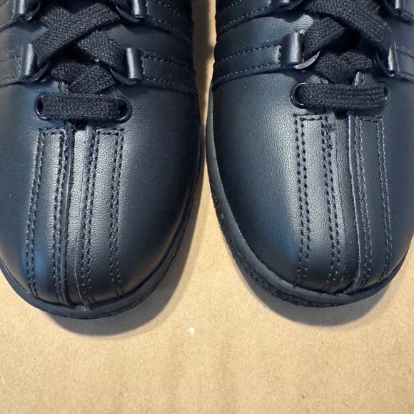 K-SWISS CLASSIC WOMENS - Picture 6 of 8